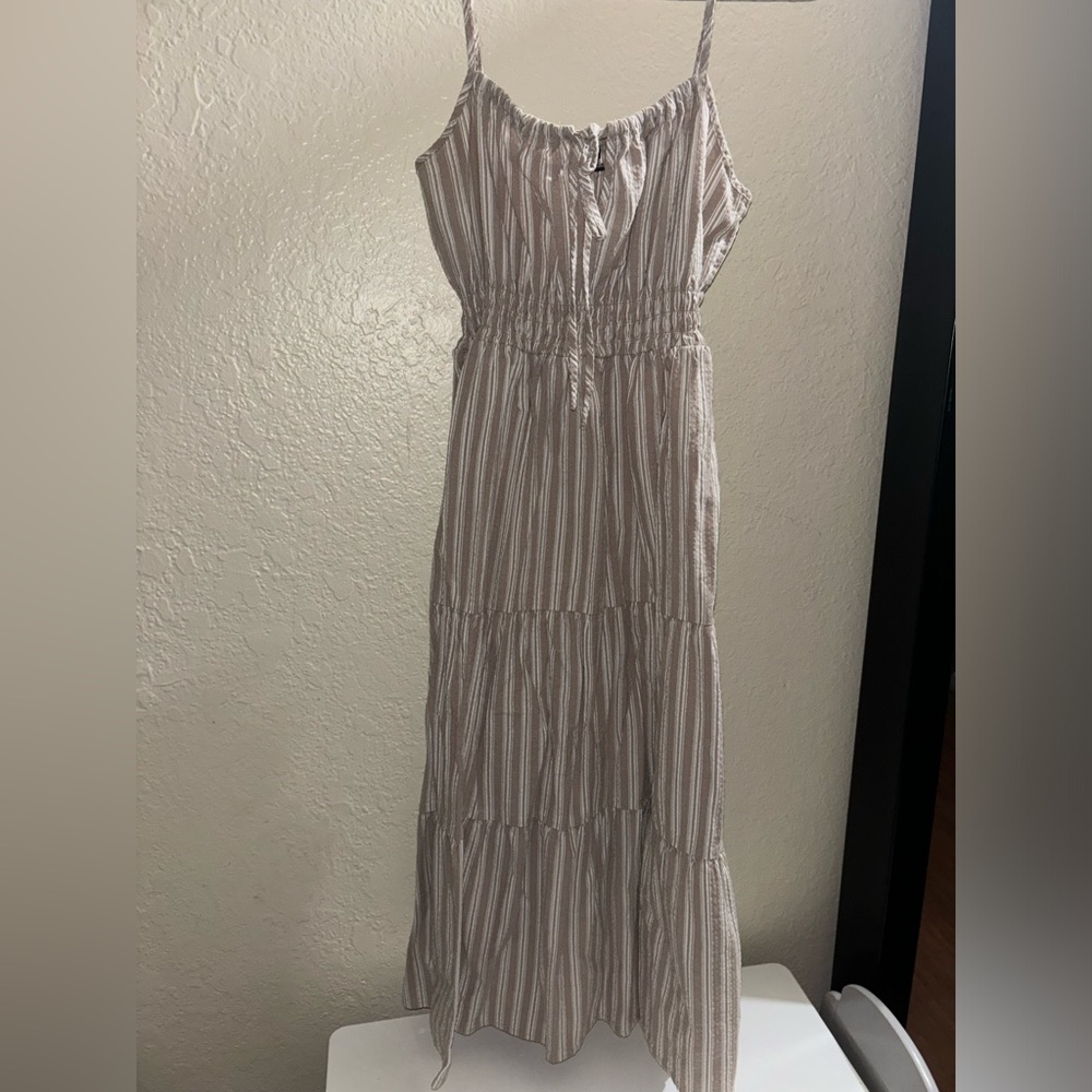 Forever 21 maxi dress in size Medium
